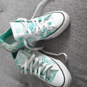 Converse, women size 6